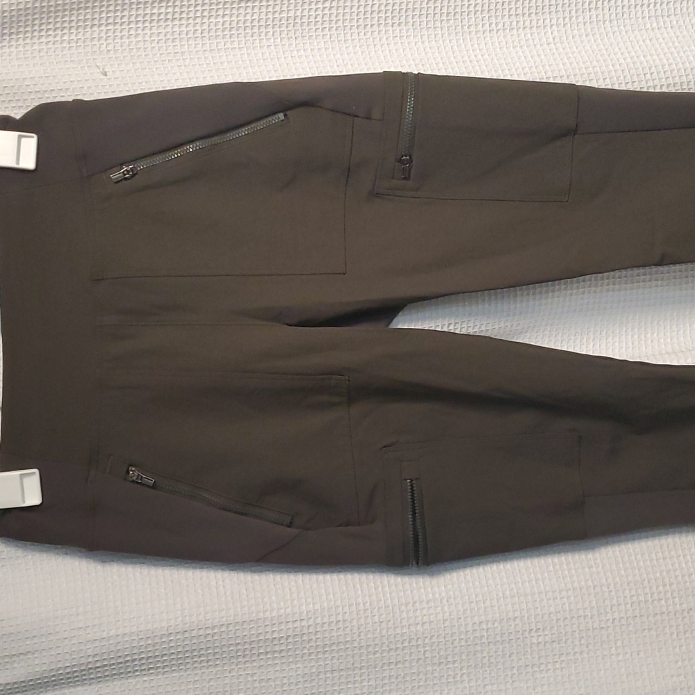 ATHLETA Headlands Hybrid Cargo II Tight